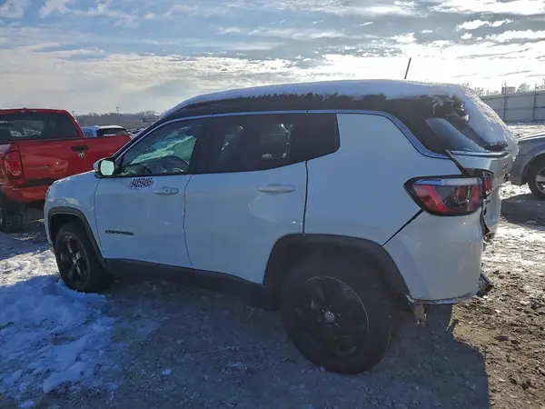 3C4NJDBB8JT373235 2018 JEEP COMPASS - Image 2