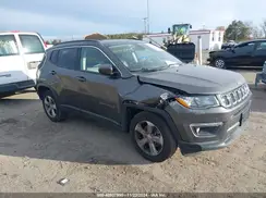3C4NJDBB8JT373302 2018 JEEP COMPASS