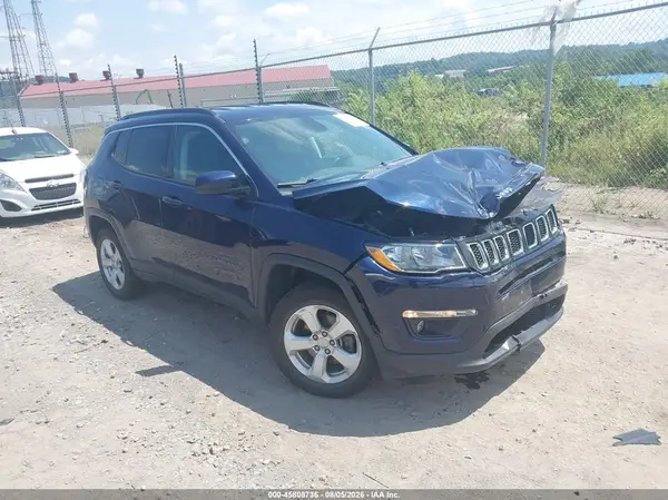 3C4NJDBB8JT373381 2018 JEEP COMPASS - Image 1
