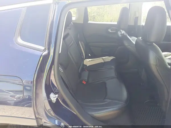 3C4NJDBB8JT373381 2018 JEEP COMPASS - Image 8