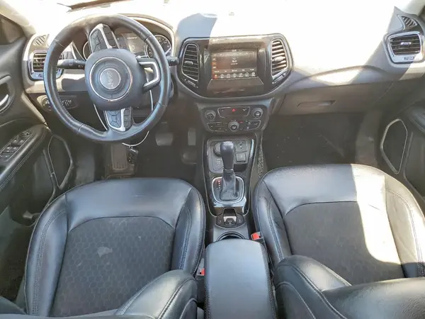 3C4NJDBB8JT394683 2018 JEEP COMPASS - Image 8