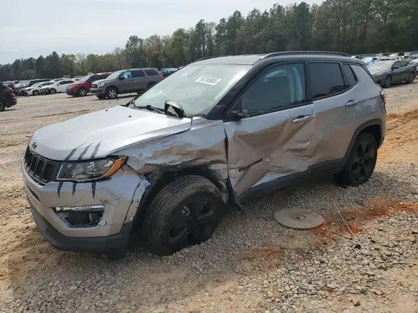 3C4NJDBB8JT395283 2018 JEEP COMPASS - Image 1