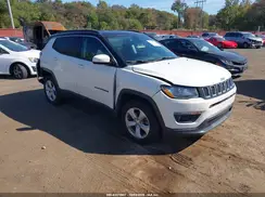 3C4NJDBB8JT416701 2018 JEEP COMPASS