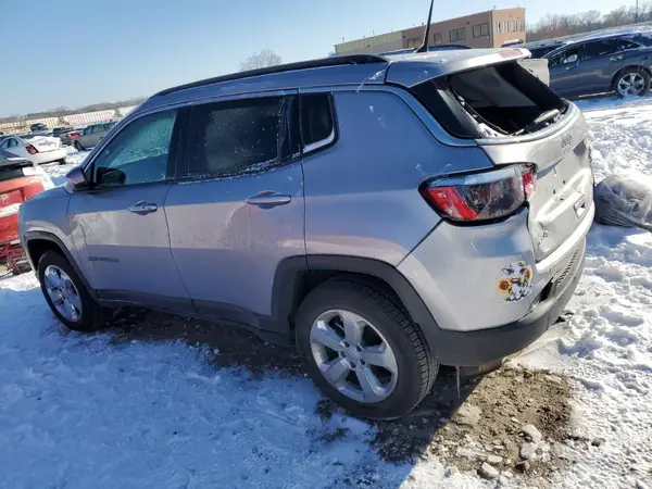 3C4NJDBB8JT423017 2018 JEEP COMPASS - Image 2