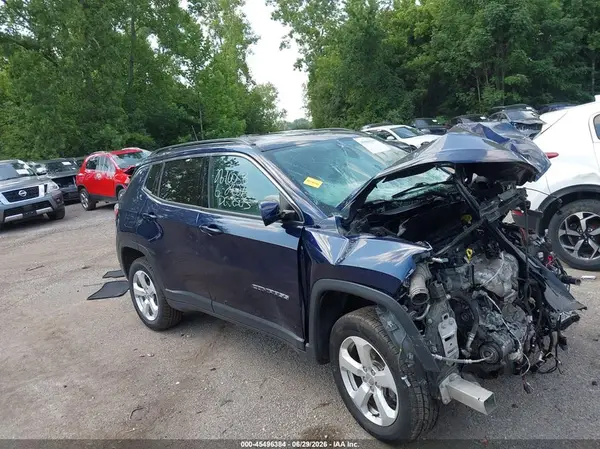 3C4NJDBB8JT423129 2018 JEEP COMPASS - Image 1