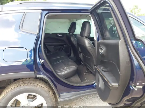 3C4NJDBB8JT423129 2018 JEEP COMPASS - Image 8