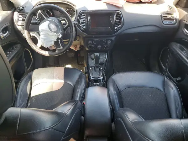 3C4NJDBB8JT432607 2018 JEEP COMPASS - Image 8