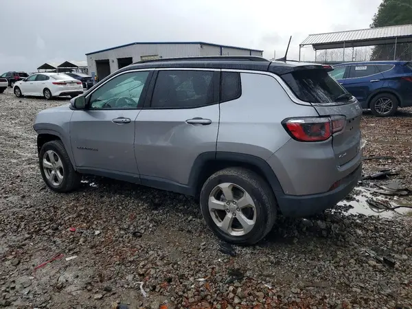 3C4NJDBB8JT433949 2018 JEEP COMPASS - Image 2