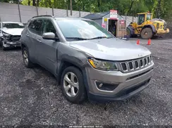 3C4NJDBB8JT434339 2018 JEEP COMPASS