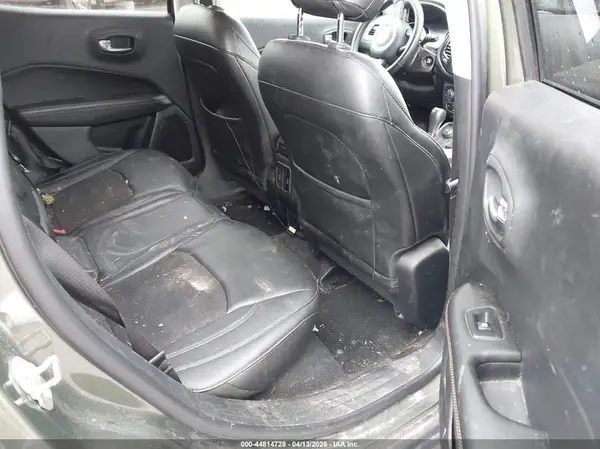 3C4NJDBB8JT441467 2018 JEEP COMPASS - Image 8