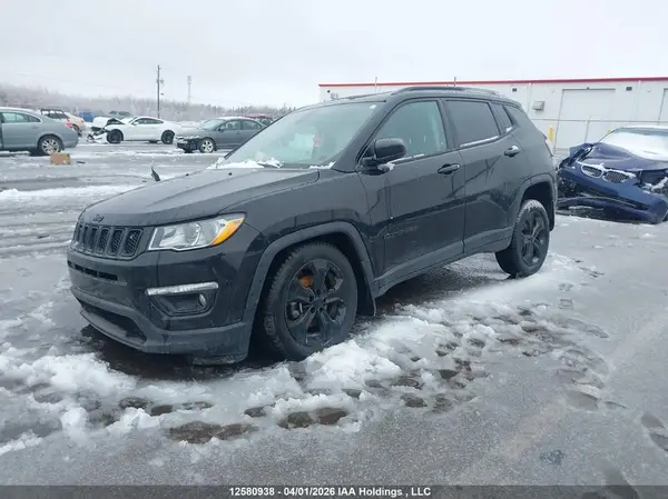 3C4NJDBB8JT453408 2018 JEEP COMPASS - Image 2