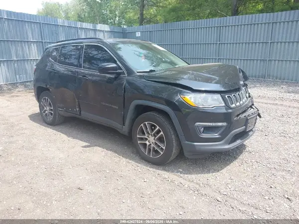 3C4NJDBB8JT455854 2018 JEEP COMPASS - Image 1