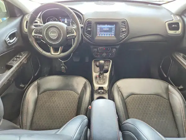 3C4NJDBB8JT455871 2018 JEEP COMPASS - Image 8