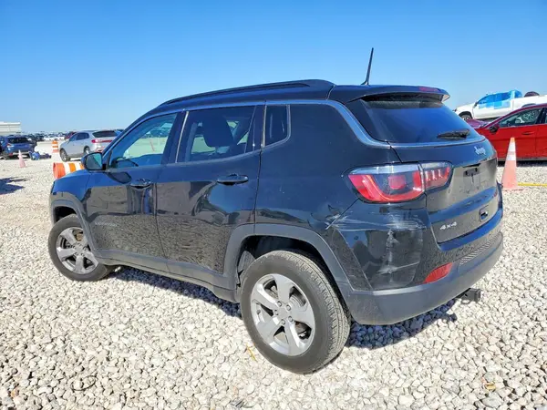 3C4NJDBB8JT457538 2018 JEEP COMPASS - Image 2