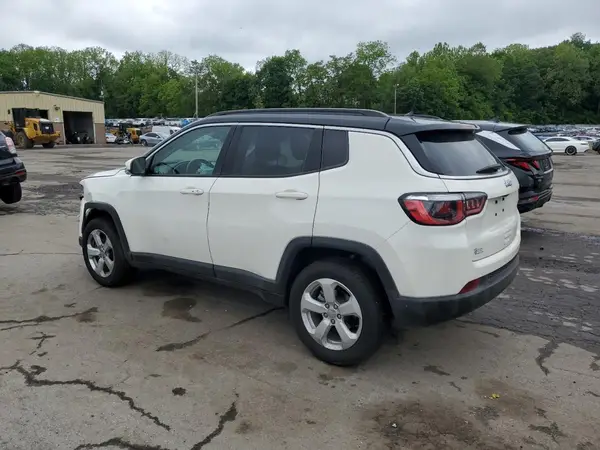 3C4NJDBB8JT478986 2018 JEEP COMPASS - Image 2