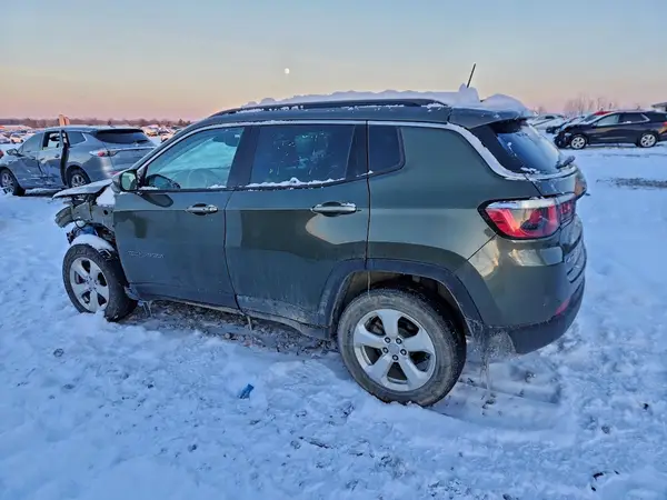 3C4NJDBB8JT481175 2018 JEEP COMPASS - Image 2