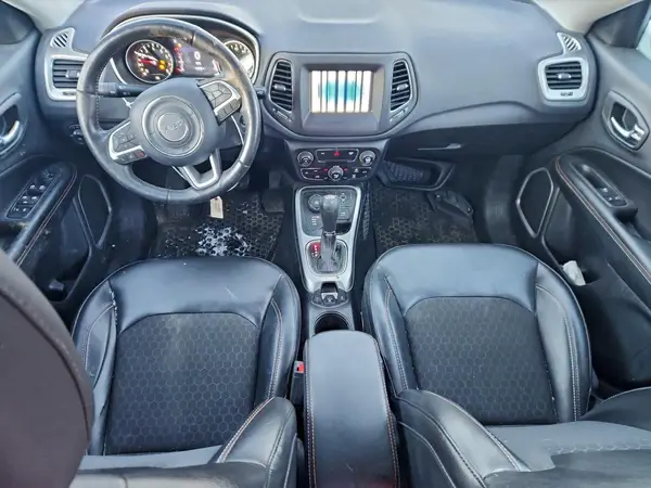 3C4NJDBB8JT481175 2018 JEEP COMPASS - Image 8