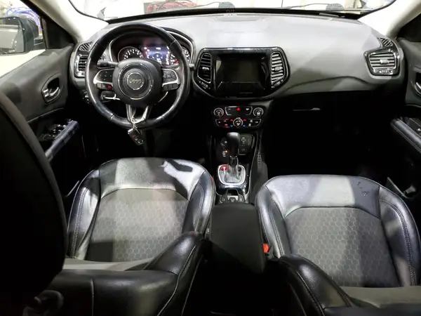 3C4NJDBB8JT483010 2018 JEEP COMPASS - Image 8