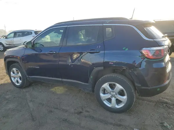 3C4NJDBB8JT483072 2018 JEEP COMPASS - Image 2