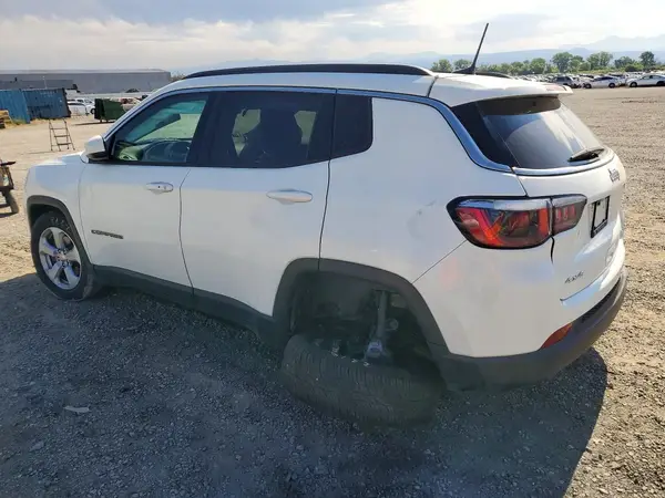 3C4NJDBB8JT485260 2018 JEEP COMPASS - Image 2