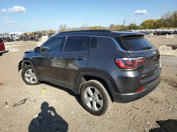 3C4NJDBB8KT592794 2019 JEEP COMPASS - Image 2