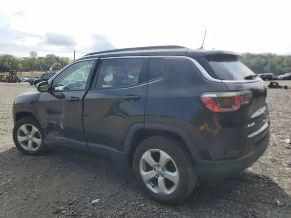 3C4NJDBB8KT593654 2019 JEEP COMPASS - Image 2