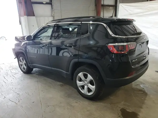 3C4NJDBB8KT593962 2019 JEEP COMPASS - Image 2