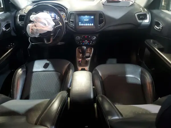 3C4NJDBB8KT593962 2019 JEEP COMPASS - Image 8
