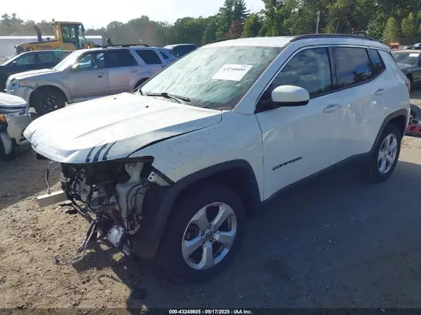3C4NJDBB8KT594156 2019 JEEP COMPASS - Image 2