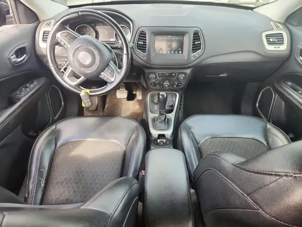3C4NJDBB8KT595243 2019 JEEP COMPASS - Image 8