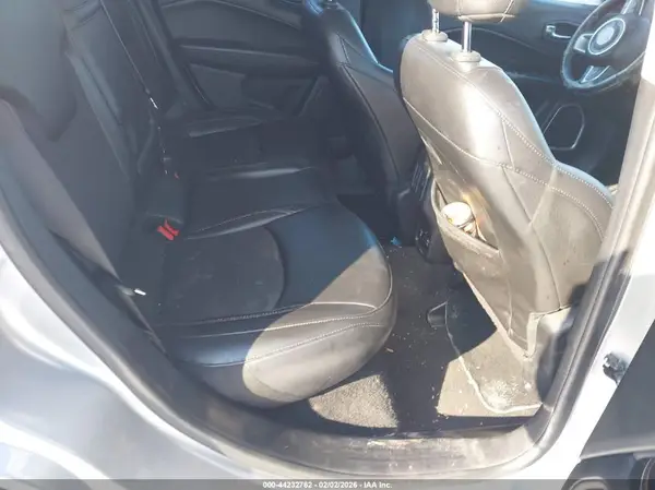 3C4NJDBB8KT595744 2019 JEEP COMPASS - Image 8