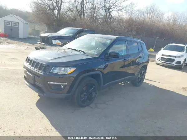 3C4NJDBB8KT623171 2019 JEEP COMPASS - Image 2
