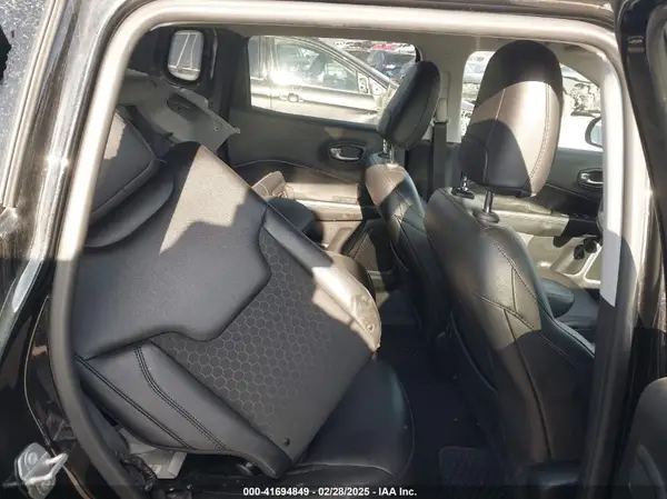 3C4NJDBB8KT623171 2019 JEEP COMPASS - Image 8