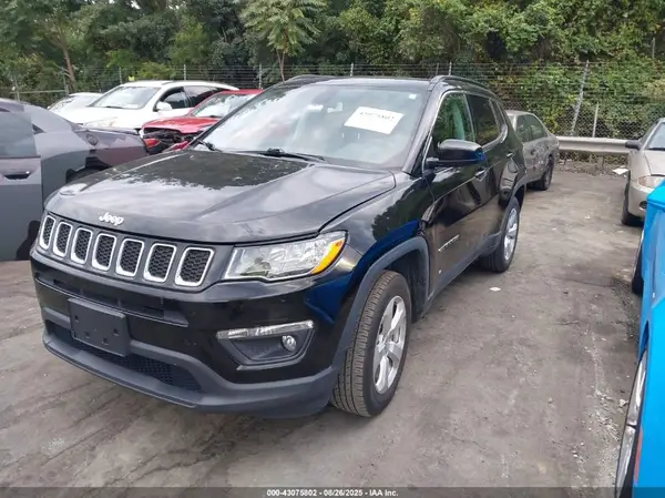 3C4NJDBB8KT629469 2019 JEEP COMPASS - Image 2