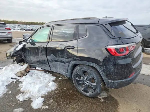 3C4NJDBB8KT648636 2019 JEEP COMPASS - Image 2
