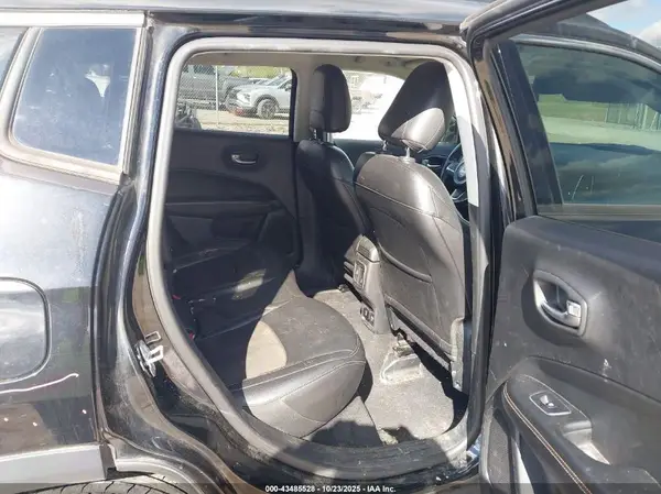 3C4NJDBB8KT650354 2019 JEEP COMPASS - Image 8