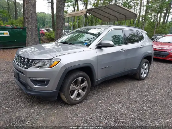 3C4NJDBB8KT659197 2019 JEEP COMPASS - Image 2