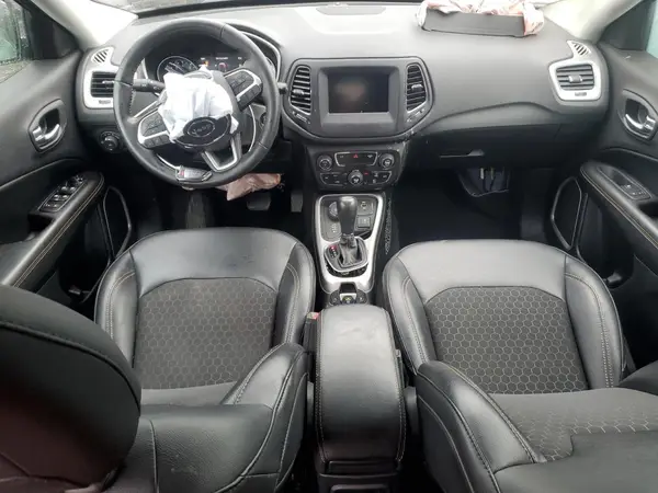 3C4NJDBB8KT674296 2019 JEEP COMPASS - Image 8
