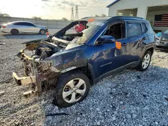 3C4NJDBB8KT674895 2019 JEEP COMPASS