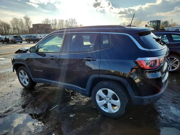 3C4NJDBB8KT679188 2019 JEEP COMPASS - Image 2