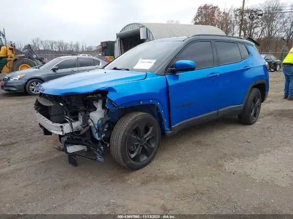 3C4NJDBB8KT682995 2019 JEEP COMPASS - Image 2