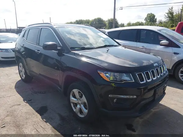 3C4NJDBB8KT696430 2019 JEEP COMPASS - Image 1