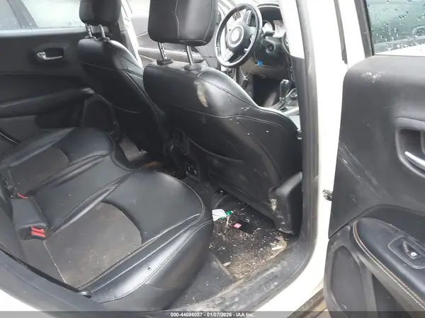 3C4NJDBB8KT703991 2019 JEEP COMPASS - Image 8