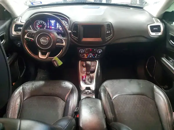 3C4NJDBB8KT704218 2019 JEEP COMPASS - Image 8