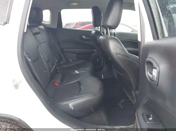 3C4NJDBB8KT734657 2019 JEEP COMPASS - Image 8