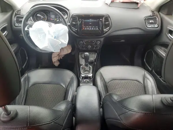 3C4NJDBB8KT740720 2019 JEEP COMPASS - Image 8