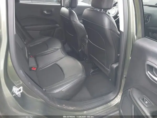3C4NJDBB8KT740894 2019 JEEP COMPASS - Image 8