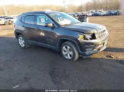 3C4NJDBB8KT768355 2019 JEEP COMPASS