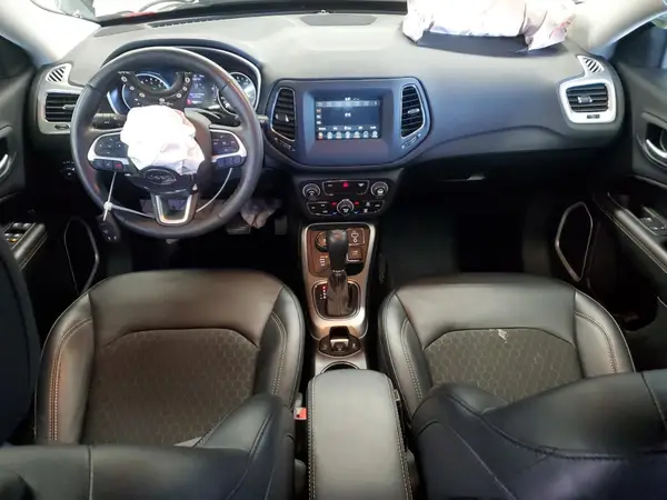3C4NJDBB8KT786726 2019 JEEP COMPASS - Image 8