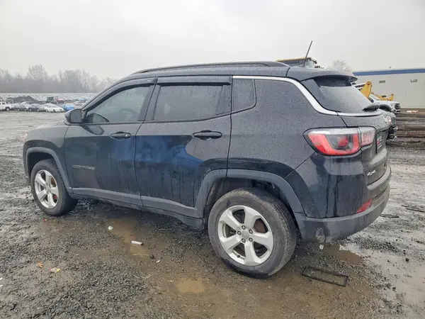 3C4NJDBB8KT792509 2019 JEEP COMPASS - Image 2